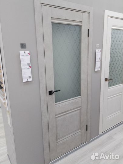 Двери межкомнатные шпон со стеклом в ассортименте