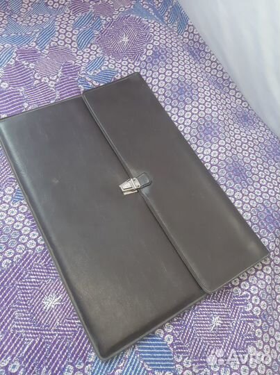 Папка для деловых бумаг и документов