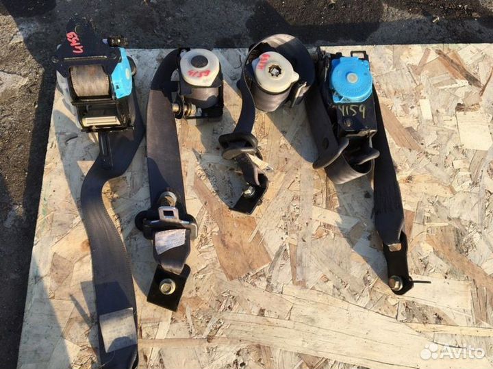 Ремни безопасности комплект 1997г