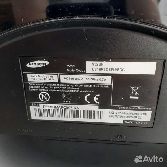 Монитор Samsung 932F