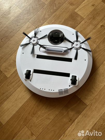 Робот пылесос