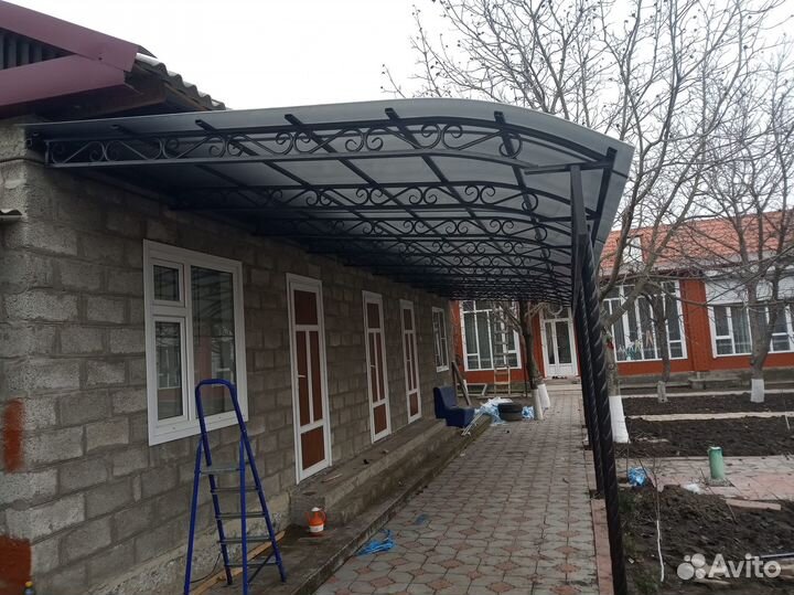 Кованые перила для лестниц