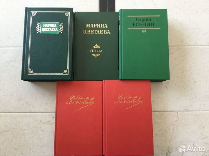 Классика, в т.ч.поэзия, бестселлеры, приключения