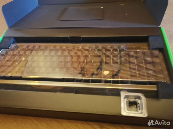 Игровая клавиатура BlackWidow Chroma v2