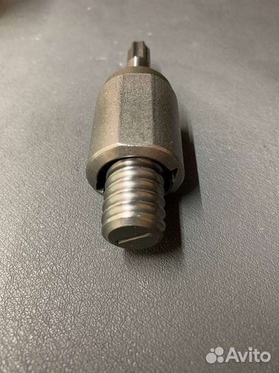 Задний тормозной суппорт Volkswagen Tiguan 2