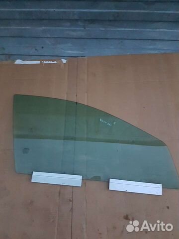 Стекло переднее правое Volvo S60