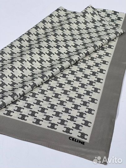 Платки с принтом