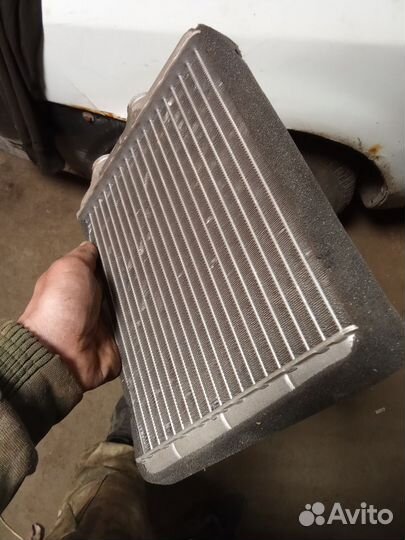 Продам радиатор печки Опель астра h