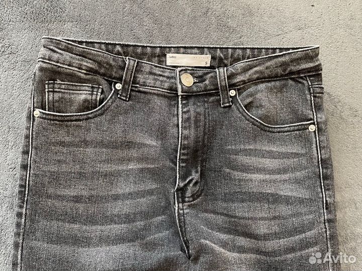 Джинсы женские