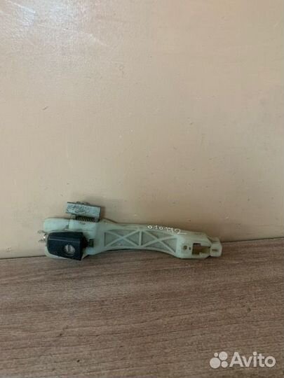 Кронштейн ручки двери передней Aveo (T250)