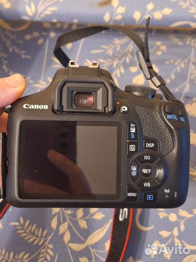 Зеркальный фотоаппарат