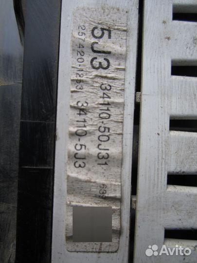 Панель приборов Suzuki Grand Vita 3411050J31