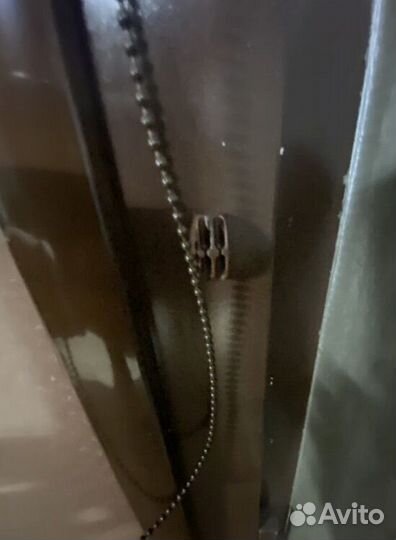 Рулонные шторы в коричневом коробе H9570