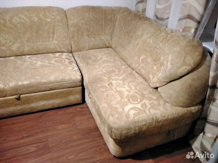 Угловой диван бу