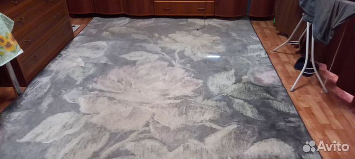 Ковер из вискозы б/у