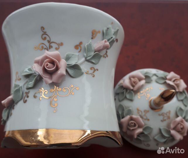 Фарфор.Авторская работа.Шкатулка