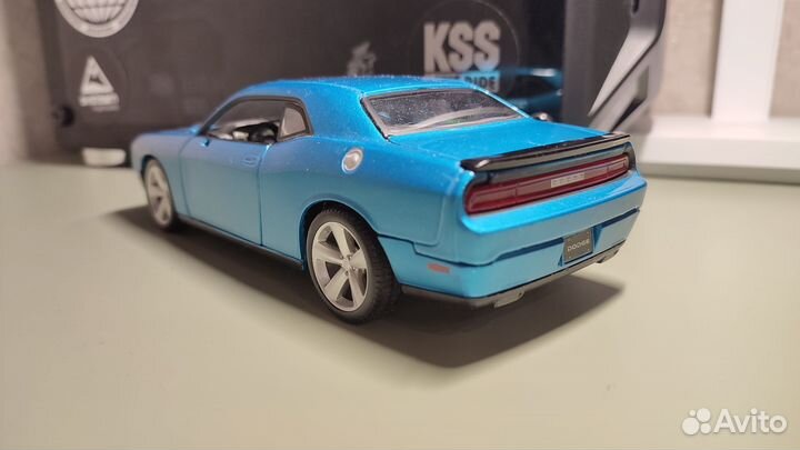 Модель Dodge Challenger SRT 8 2008