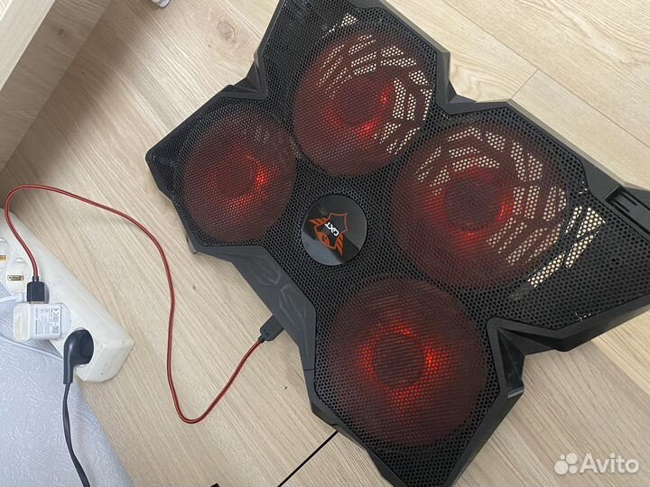 Подставка для охлаждения ноутбука