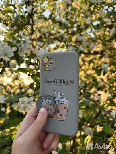 Чехлы на телефон iPhone 11