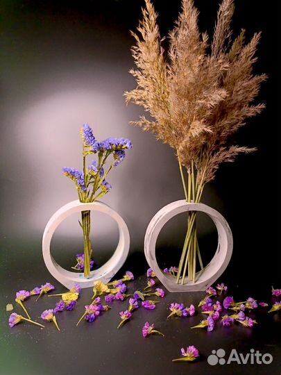 Кашпо с настоящим мхом. вазы