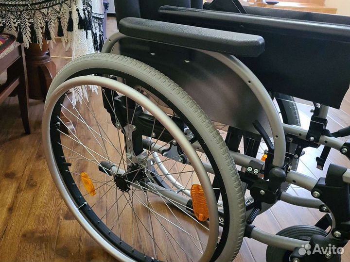 Инвалидная коляска активного типа