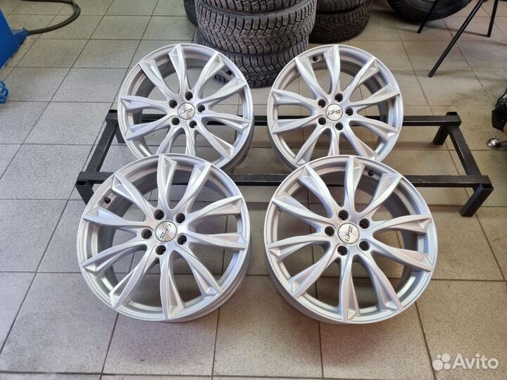 Диски литые R18 5x112