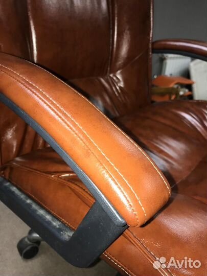 Компьютерное кресло