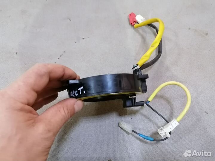 Шлейф подрулевой Mitsubishi Carisma (DA) 1999-2003