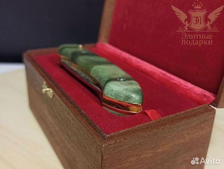 Сувенирный подарок зелёный