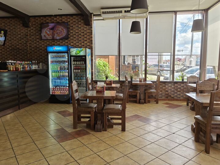 Здание на трафике под торговлю, общепит. 467 м2