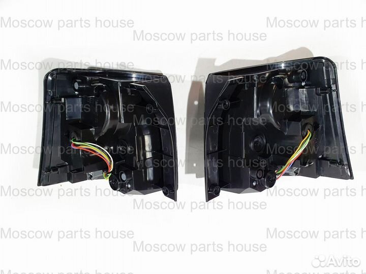 Range Rover Sport 05-13 фонарь правый Glohh Black