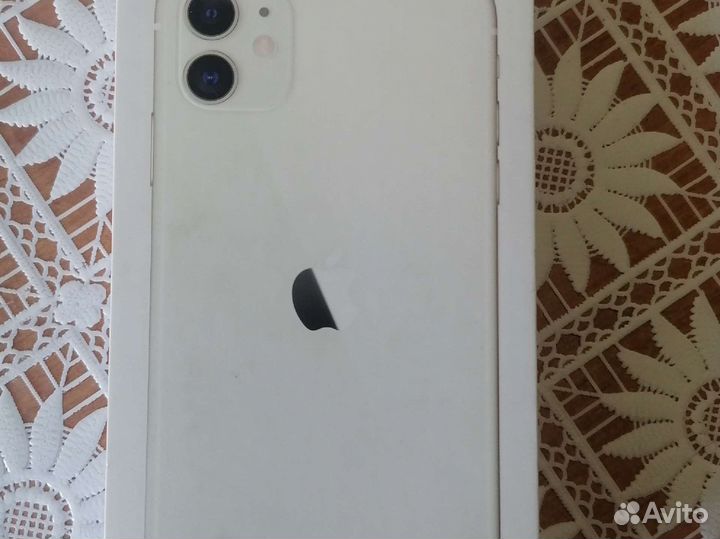 Коробка от iPhone 11 whait