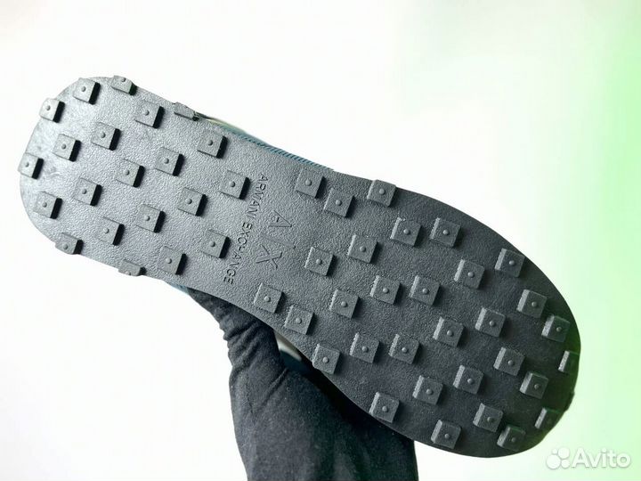 Кроссовки Armani легкие