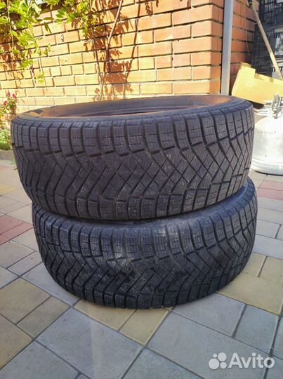 Pirelli Ice Zero FR 235/55 R19 105H