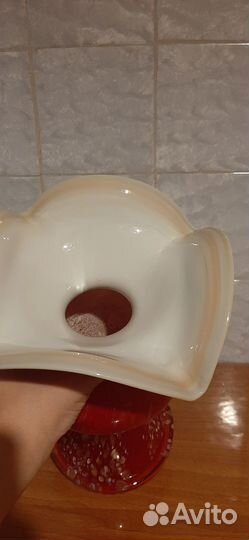 Ваза красная 