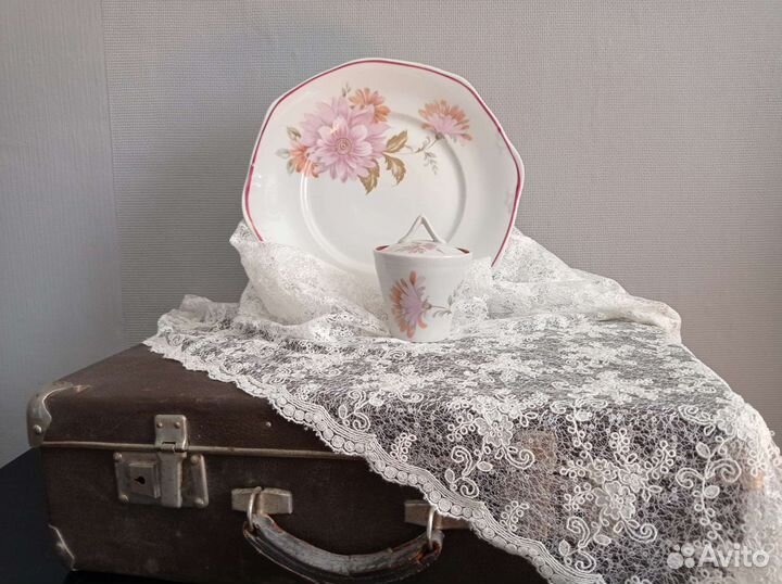 Предметы из сервиза Дулево Хризантемы