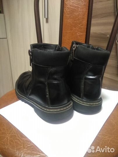 Утеплённые ботинки