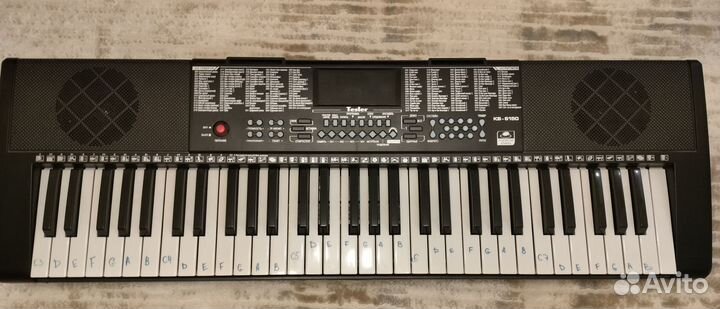 Синтезатор Tesler KB 6150