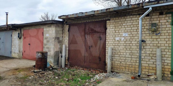 Гараж, > 30 м²