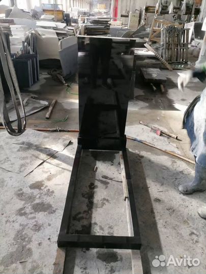 Памятники гранит Shanxi Blak (Китай)