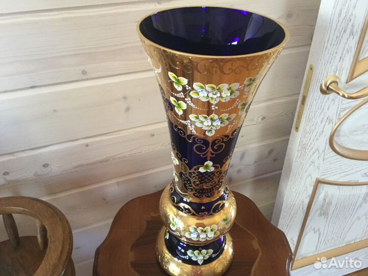 Подставка под вазу дубовая Германия