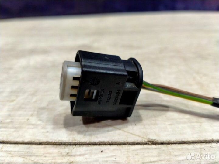 Фишка Bmw X3 E83 M54B25 01/2006