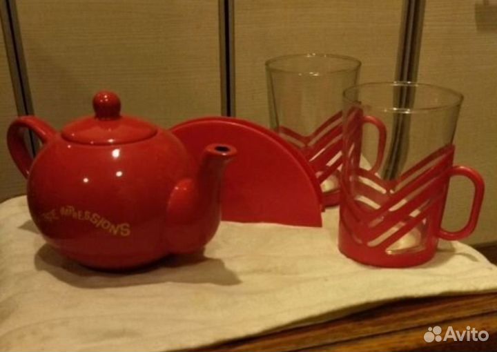 Горчичнеца,селедочница Дулево и др.кухонная утварь