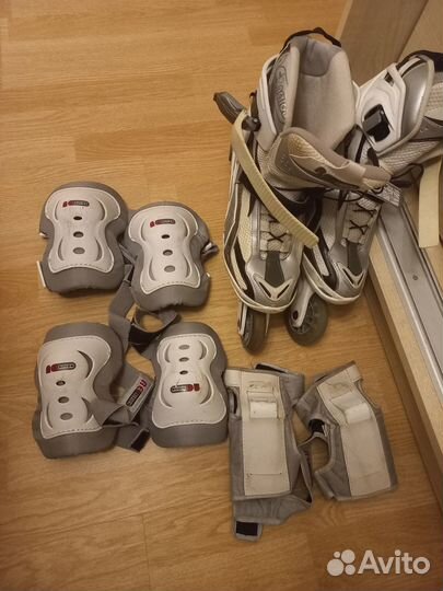 Ролики женские размер 40, в комплекте защита