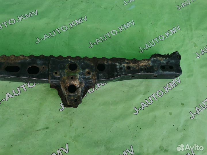 Балка подрадиаторная Toyota Avensis