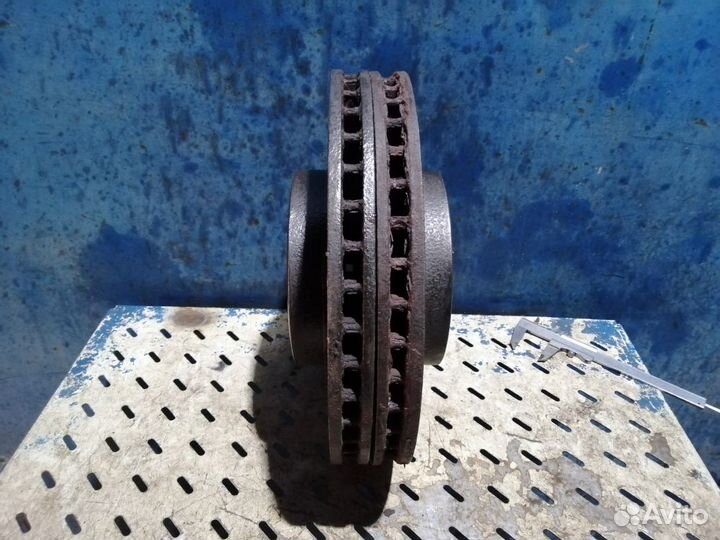 Тормозные диски передние BMW X5 e53