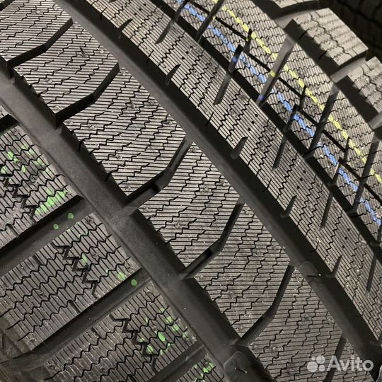 Tracmax X-Privilo S360 285/45 R21 113