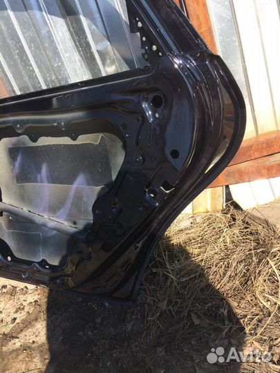 Дверь задняя правая Hyundai Grandeur