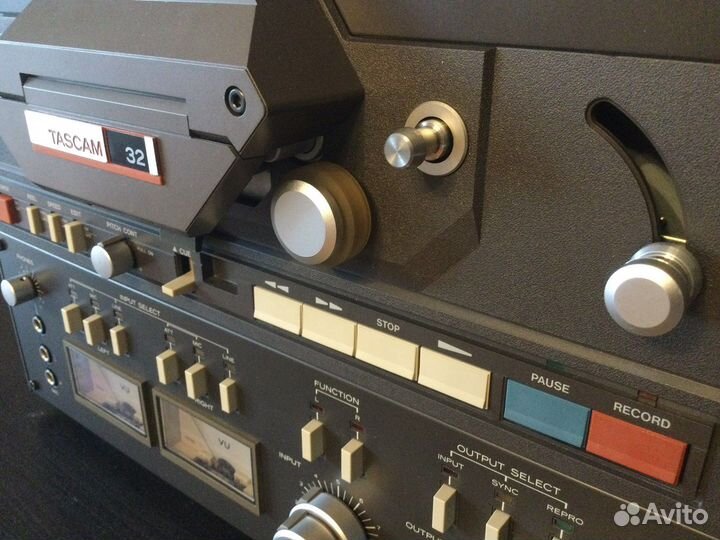 Катушечный магнитофон Tascam 32