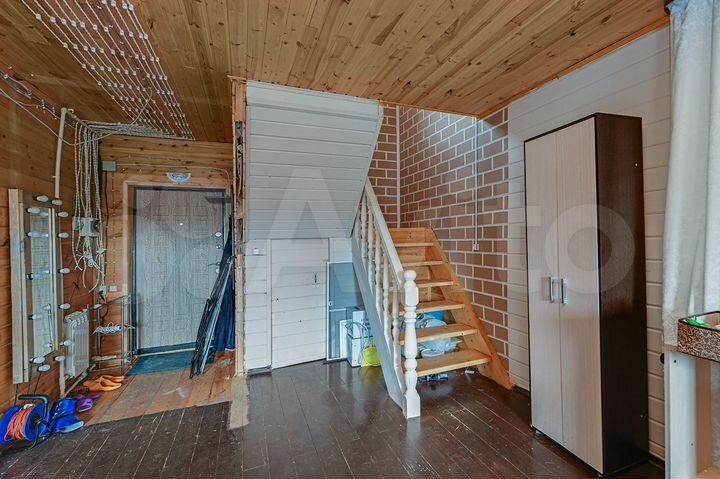 Дом 96 м² на участке 6,1 сот.